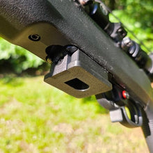 Load image into Gallery viewer, Ruger 10/22 Magazine Base Plate Grip hardware included